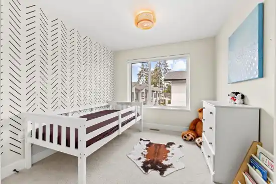 16589 25a Avenue - photo 4 of 5