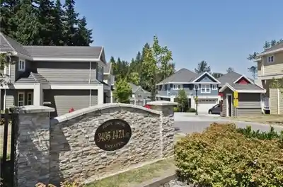 Discover Nico Wynd Estates Townhomes in Elgin Chantrell — Building Guide & Listings