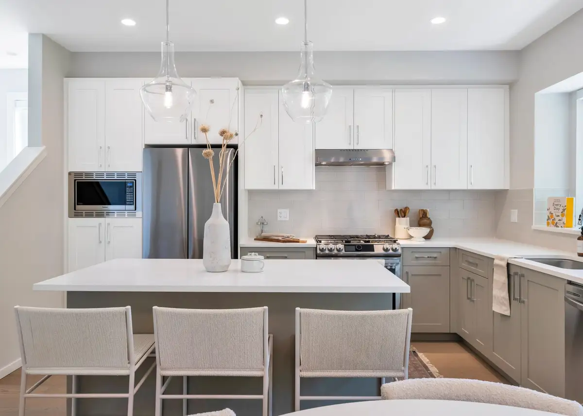 Discover Five Oaks in King George Corridor — Building Guide & Listings