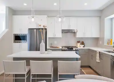 Discover Five Oaks in King George Corridor — Building Guide & Listings
