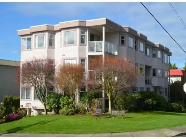 Discover Altus White Rock in King George Corridor — Building Guide & Listings