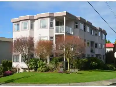 Discover Altus White Rock in King George Corridor — Building Guide & Listings