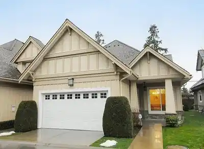 New Listings in Sunnyside Park Surrey — August 2026