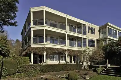 Discover Buena Vista Terrace in White Rock — Building Guide & Listings