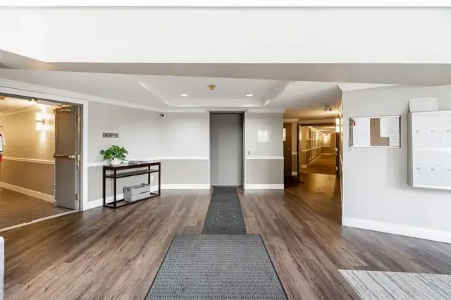Discover Anderson Walk in King George Corridor — Building Guide & Listings