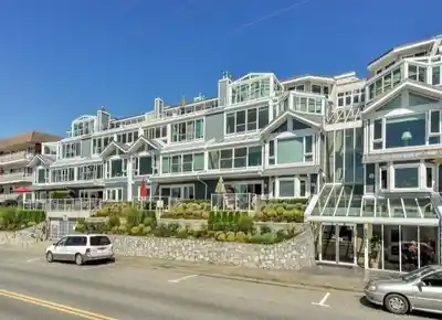 Discover Ocean Promenade in White Rock — Building Guide & Listings