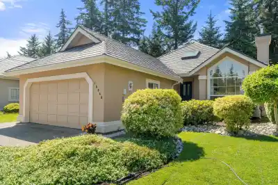 Discover Ocean Park Place in Crescent Bch Ocean Pk. — Building Guide & Listings