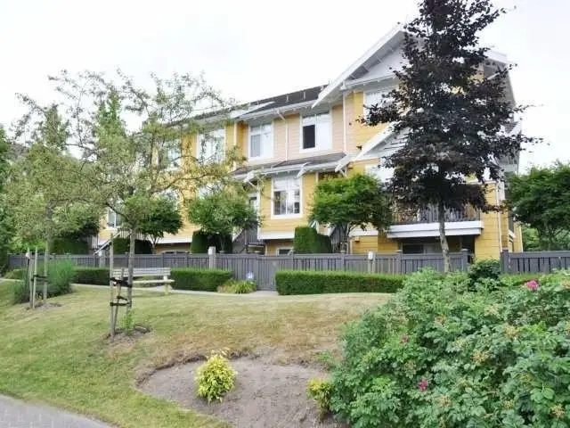 Discover Barclay in White Rock — Building Guide & Listings