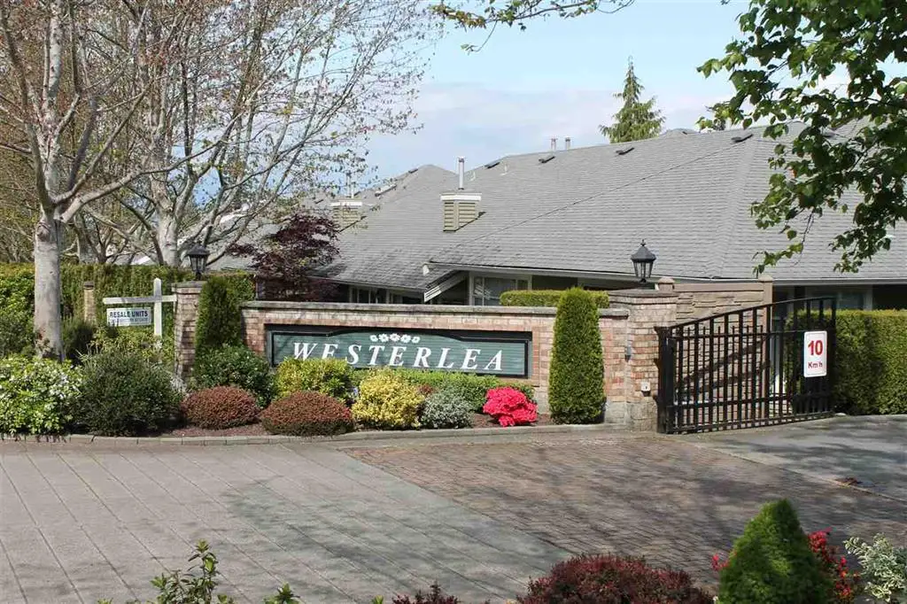 Discover Bexley At The Boroughs in Grandview Surrey — Building Guide & Listings