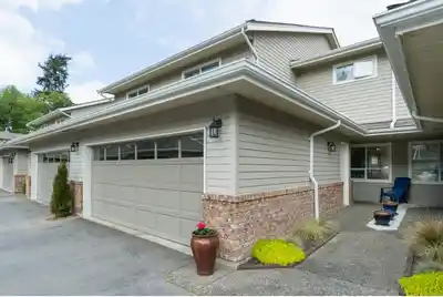 Discover Headwaters II in Grandview Surrey — Building Guide & Listings