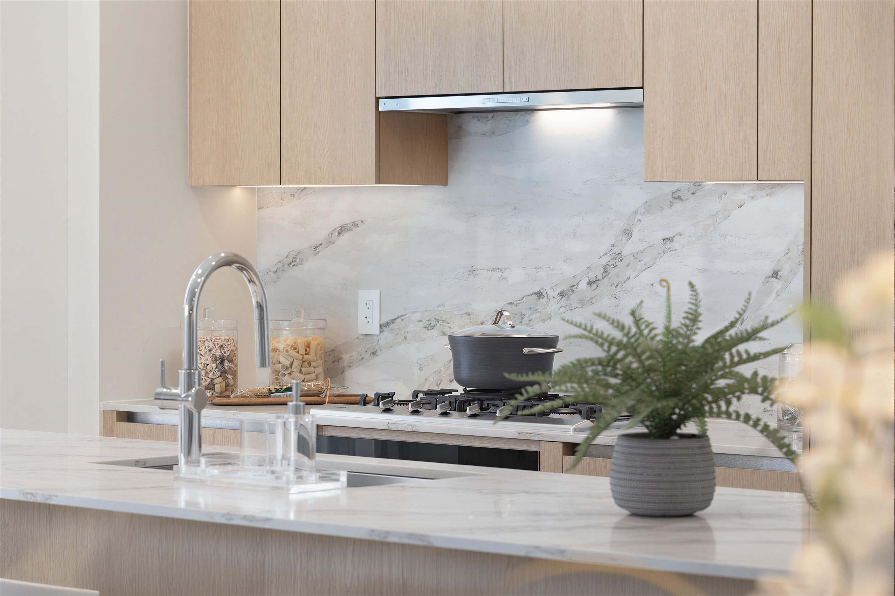 1475 Foster Street - photo 4 of 11