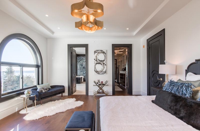 Allure - photo 4 of 20