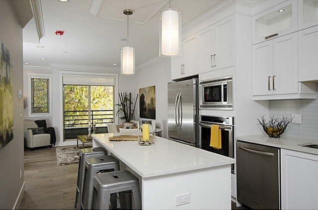 Camden Corner - photo 3 of 10