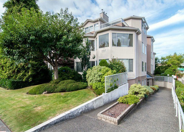 Chestnut Manor - photo 3 of 3