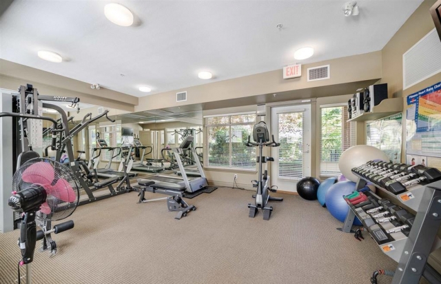 Madison - photo 3 of 14