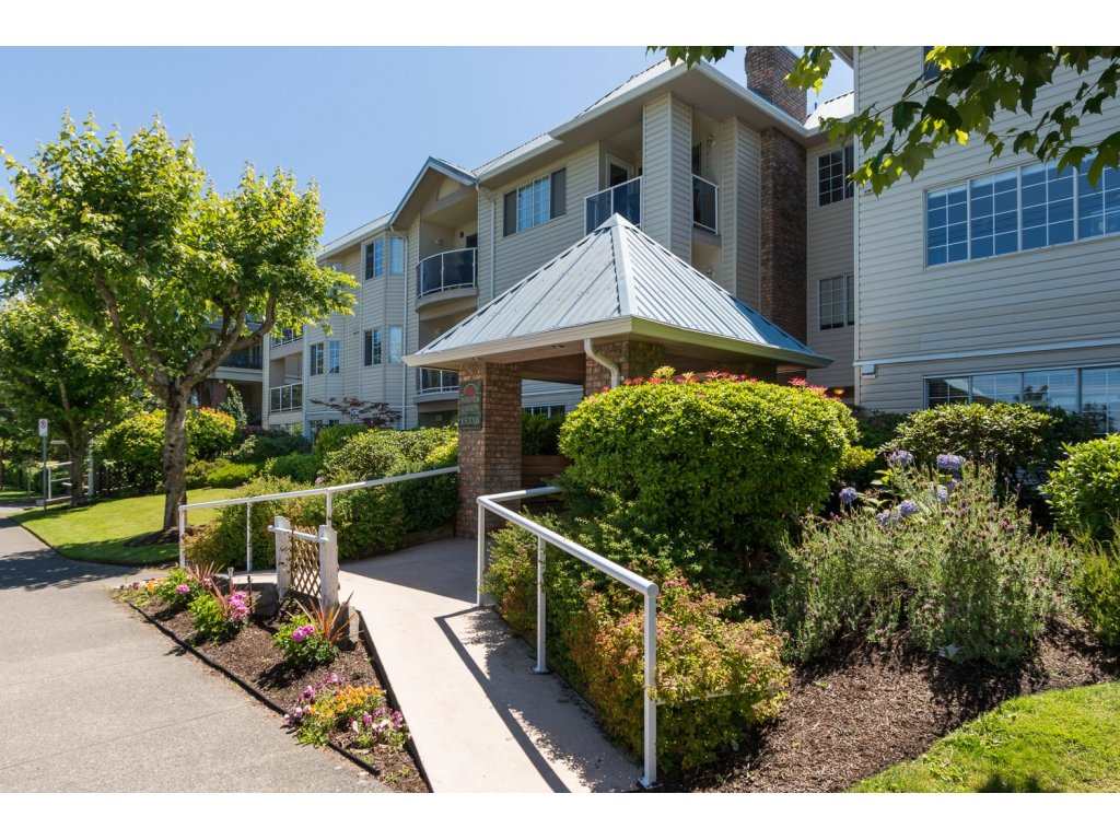 Parkview Gardens - photo 3 of 4