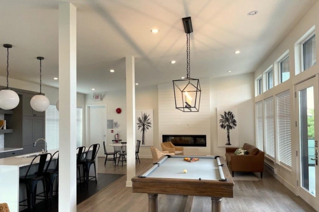 Sakura - photo 2 of 14