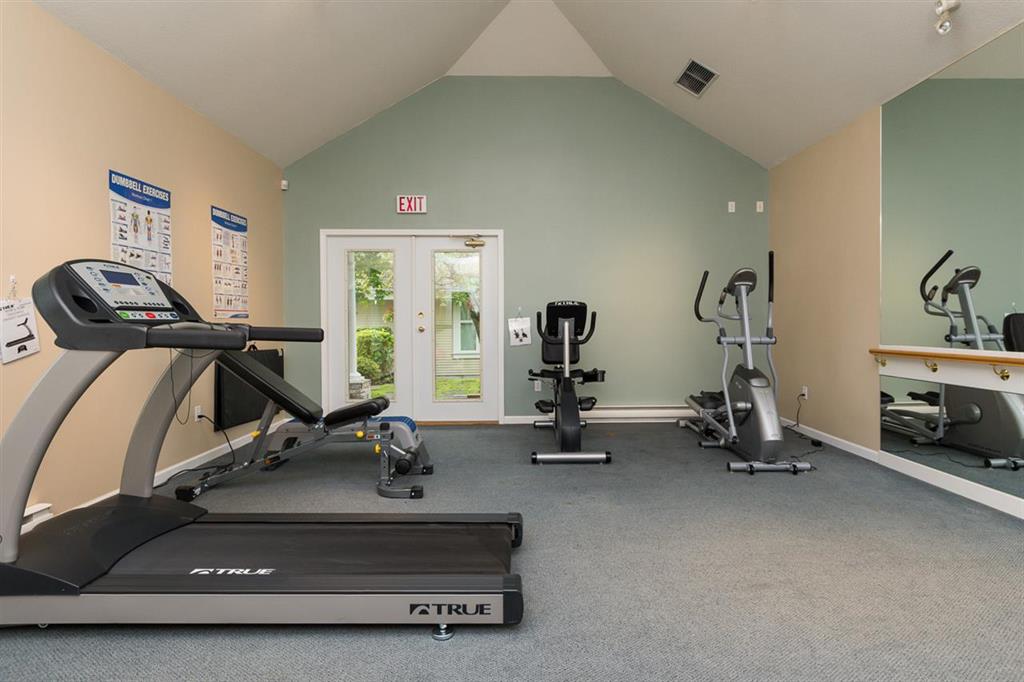 Sandhurst - photo 4 of 4