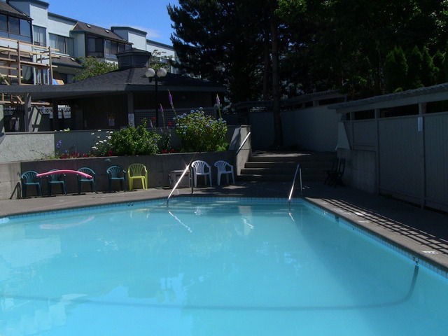 Southgrove - photo 4 of 5