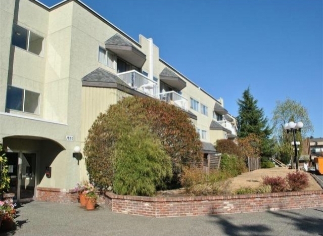 Southmere Place - photo 2 of 3