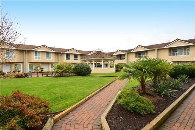 Southport - photo 4 of 17