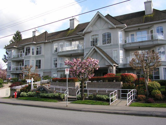 Stratford Gardens - photo 2 of 4