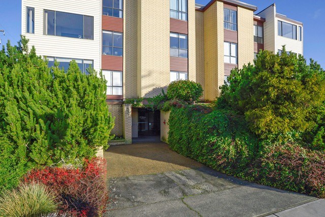 Wiltshire House on Roper - photo 2 of 3