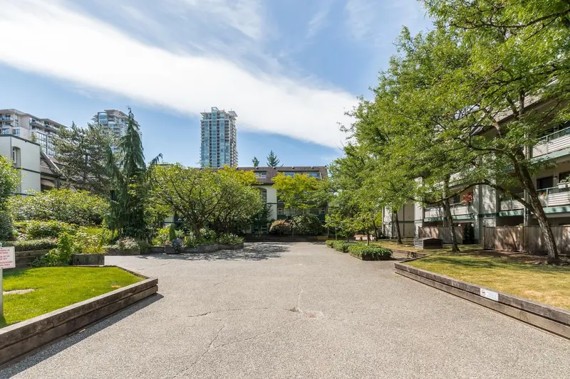 205 1200 PACIFIC STREET - photo 2 of 18