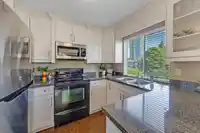 302 1441 BLACKWOOD STREET - thumbnail 10
