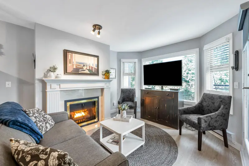 D205 4845 53 STREET - photo 2 of 25