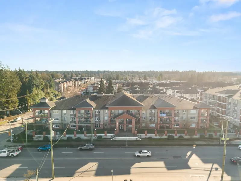 308 19774 56 AVENUE - photo 2 of 25