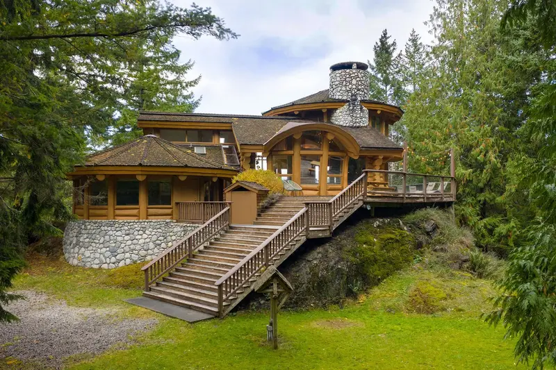 675 CATES LANE - photo 4 of 25