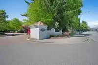 205 1765 MARTIN DRIVE - thumbnail 32