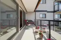 205 15041 PROSPECT AVENUE - thumbnail 28