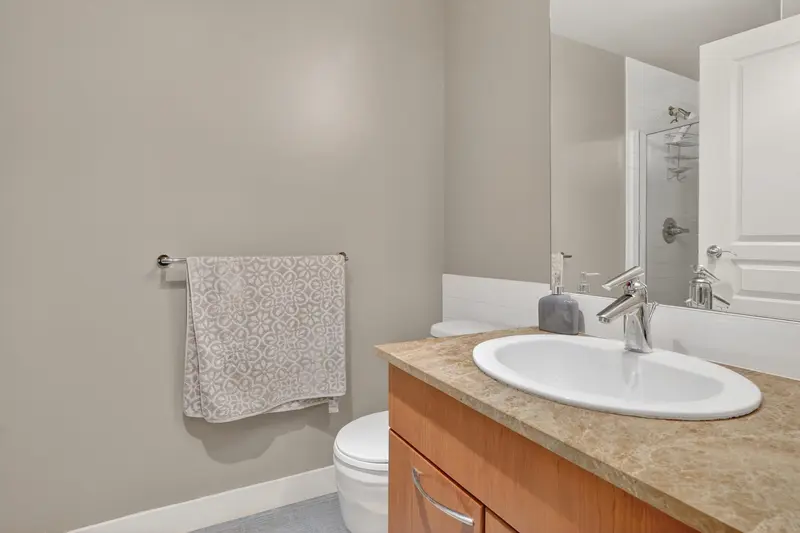 609 4028 KNIGHT STREET - photo 4 of 18