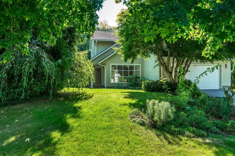 12764 24A AVENUE - photo 3 of 40