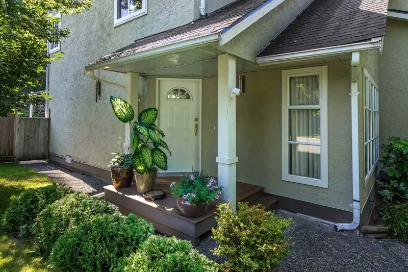 12764 24A AVENUE - photo 4 of 40