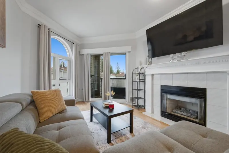 408 3172 GLADWIN ROAD - photo 2 of 25