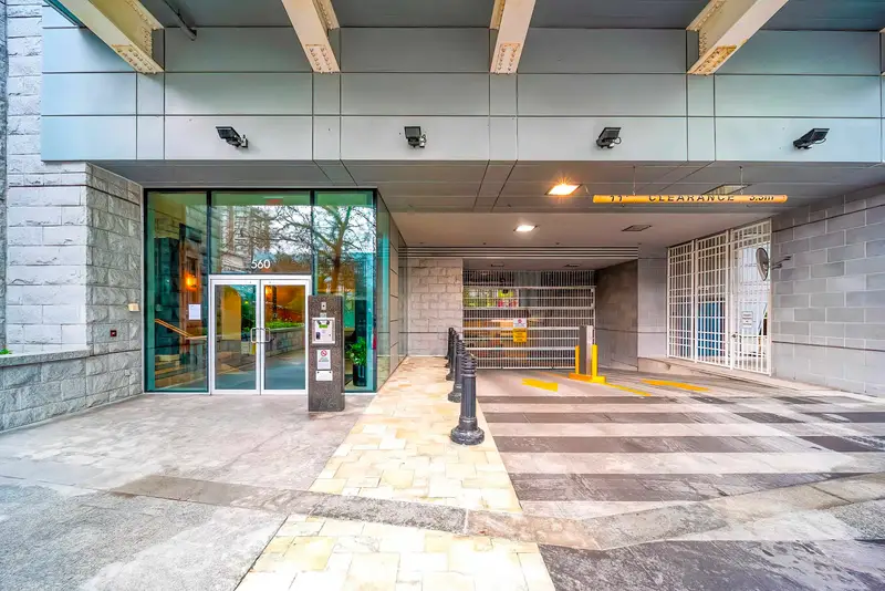 1401 560 CARDERO STREET - photo 3 of 25