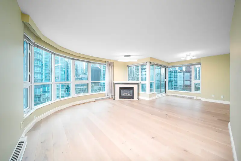 1401 560 CARDERO STREET - photo 4 of 25