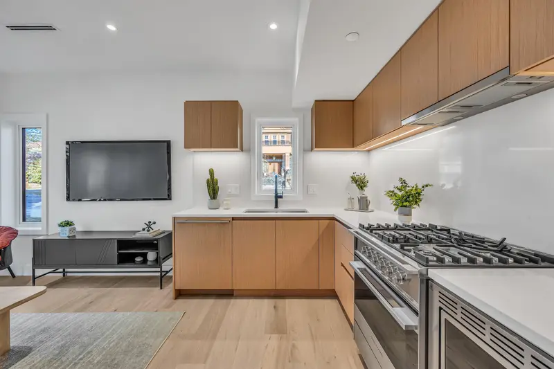 6815 OAK STREET - photo 2 of 23