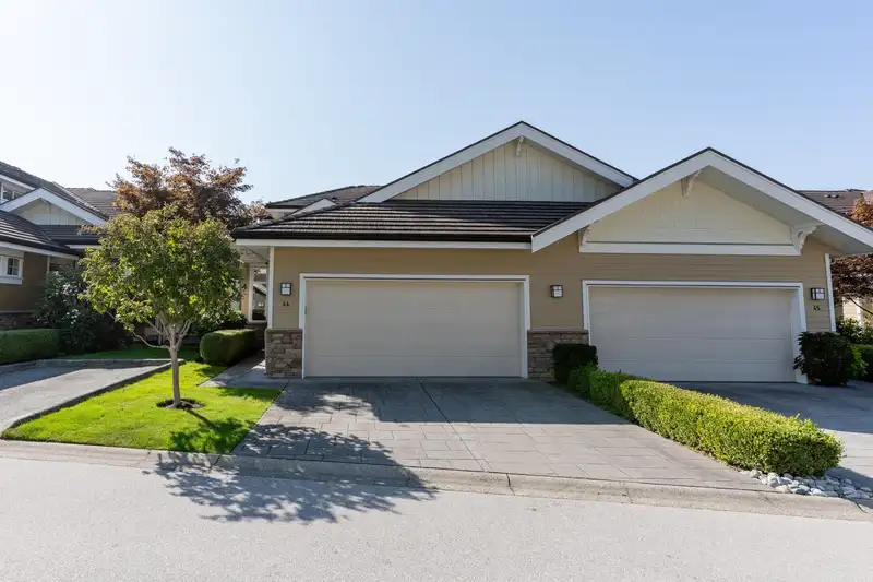 44 14655 32 AVENUE - photo 1 of 40