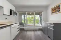 205 15809 MARINE DRIVE - thumbnail 12