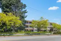 205 15809 MARINE DRIVE - thumbnail 32