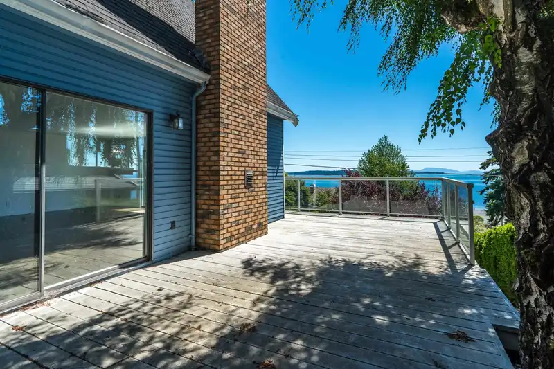 14815 HARDIE AVENUE - photo 3 of 40