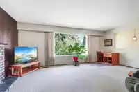1955 LILAC DRIVE - thumbnail 4