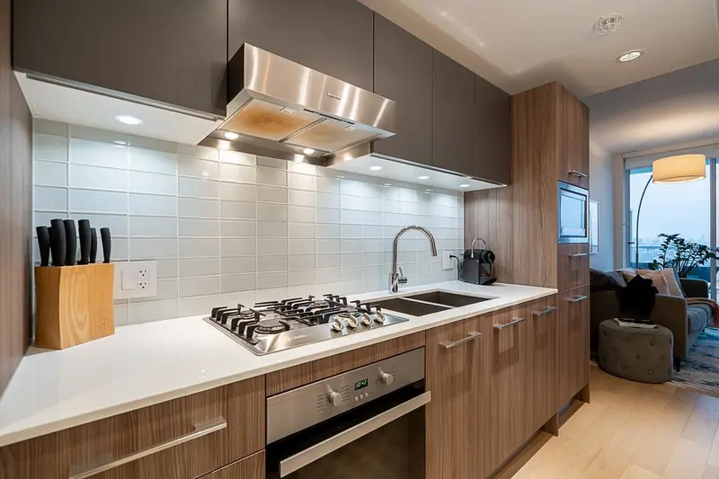 1106 4638 GLADSTONE STREET - photo 2 of 25