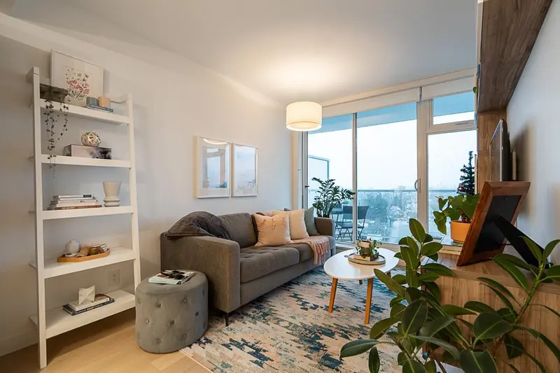 1106 4638 GLADSTONE STREET - photo 3 of 25