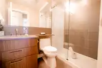 302 1420 JOHNSTON ROAD - thumbnail 17