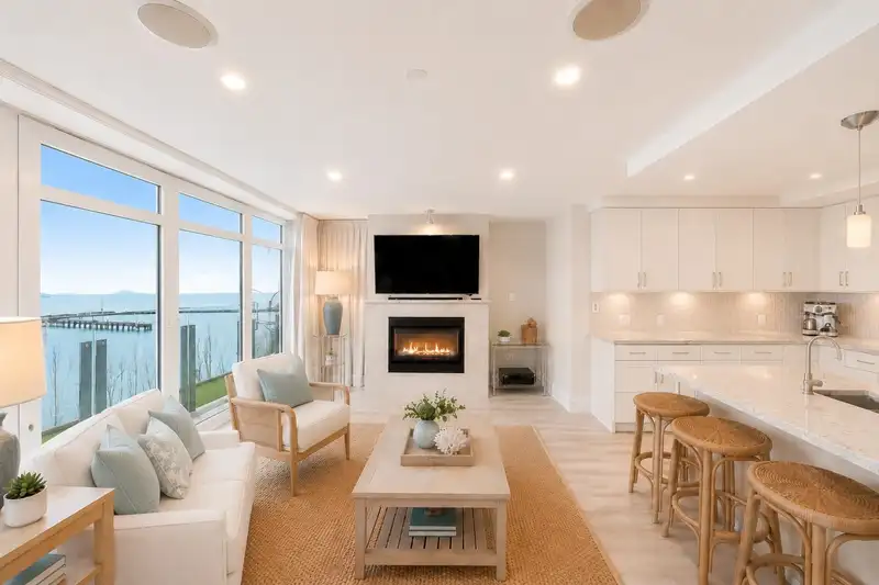 201 15097 MARINE DRIVE - photo 2 of 40